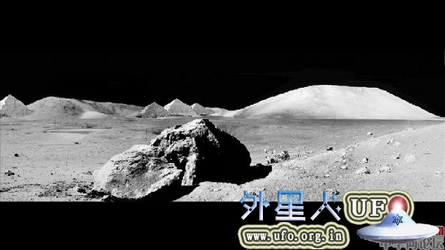 5-moon-pyramid 5-moon-pyramid
