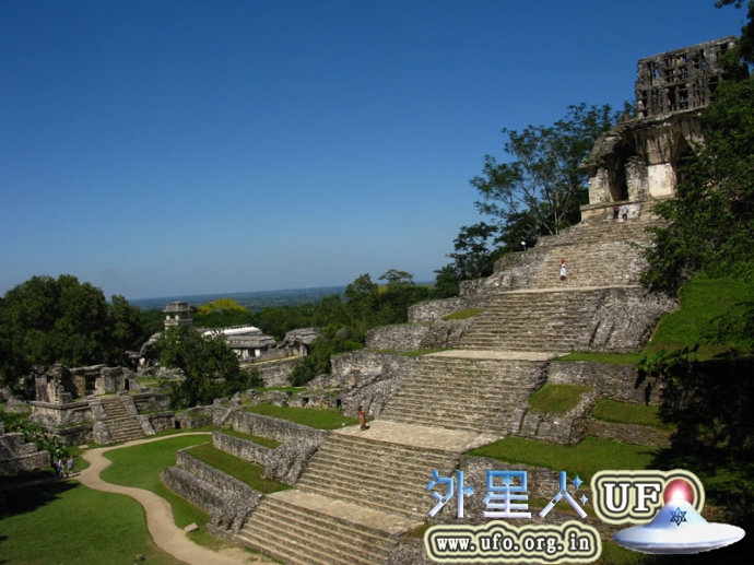 11-maya-palenque-palace-ruins