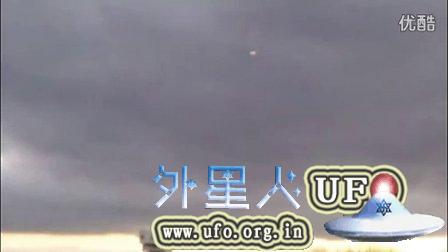2014年10月28日英国利物浦克罗斯比海滩上空UFO的图片