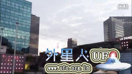2014年11月1日法国巴黎上空用iPhone 5 s拍到碟形UFO的图片