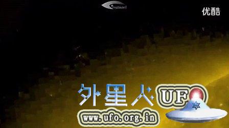 2014年11月29日太阳周围的UFO的图片
