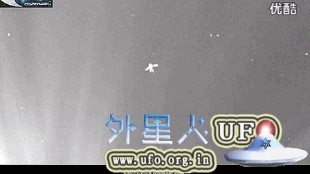 2015年1月13日太阳周围的UFO的图片