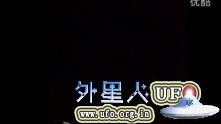 2015年2月2日一个老外在中国上空拍到的UFO的图片