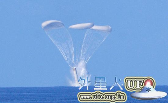 溅落在海面的航天飞机固体助推器 第6张