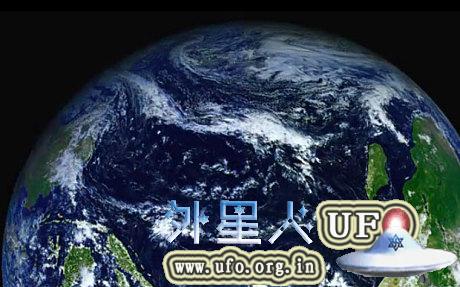 南半球旋转180度之后的卫星图片。