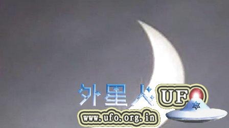 2015年3月20日日食时拍到的UFO的图片