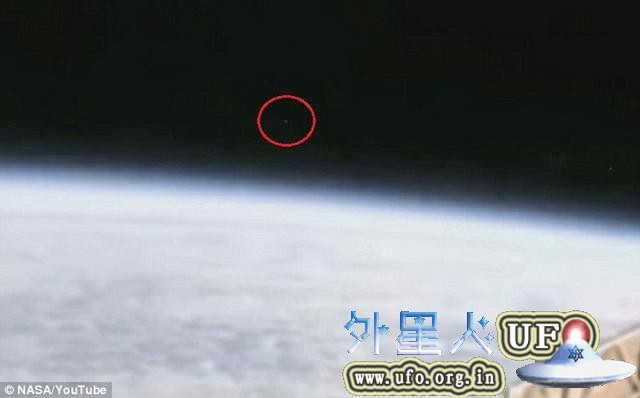 神秘UFO现身地球大气层被国际空间站拍下
