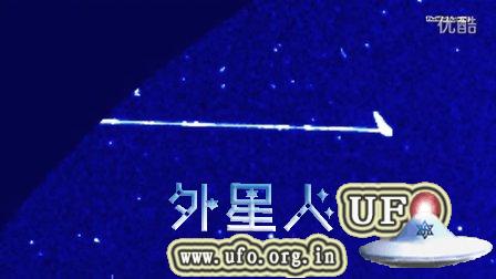 2015年7月23日太阳周围飞船射出的光束