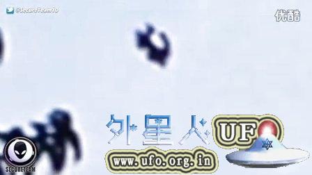 2015年8月25日奇怪的变形UFO（请忽略语音）的图片