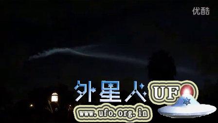 2015年9月2日巨大纺锤形UFO发光物6-2（迈阿密6点15am）