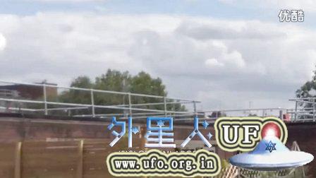 2015年8月15日伦敦快速不发光UFO