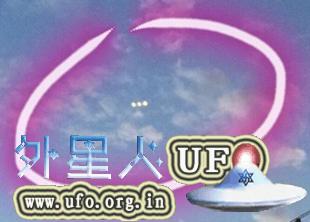 上海黄浦区3个光球UFO被网友拍到2015年9月8日的图片 第1张 上海黄浦区3个光球UFO被网友拍到2015年9月8日的图片 第1张