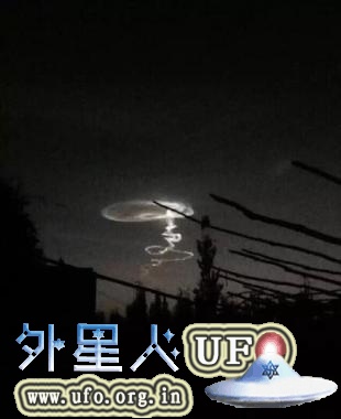 新疆多地网友同时目击巨大UFO奇景2015年11月1日的图片 第2张 新疆多地网友同时目击巨大UFO奇景2015年11月1日的图片 第2张