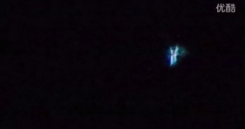2015年11月17日纽约州天使样发光UFO