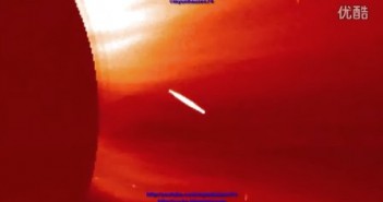 2015年12月4日太阳周围巨大长形UFO