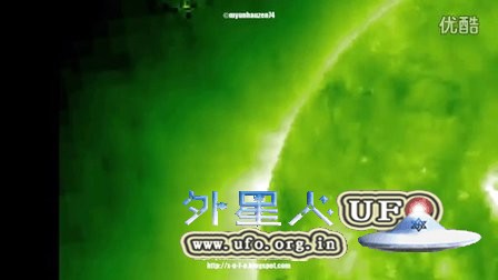 2015年11月25日太阳周围的UFO的图片