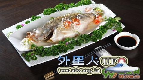 八招轻松做好清蒸鱼的图片 八招轻松做好清蒸鱼的图片