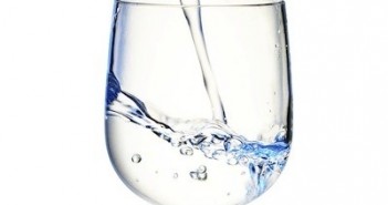 早上起床不能喝的4种水