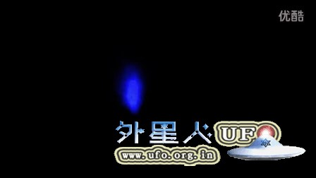 2015年12月19日半夜蓝色茧样发光UFO的图片 2015年12月19日半夜蓝色茧样发光UFO的图片