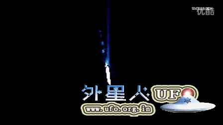 2015年12月23日太阳周围的巨大UFO的图片