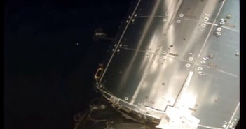 2016年1月1日国际空间站拍到UFO