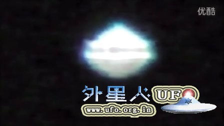2015年12月31日巴塞罗那蓝色经典碟状UFO(放大)的图片 2015年12月31日巴塞罗那蓝色经典碟状UFO(放大)的图片