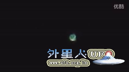 2016年1月2日彩色环形发光UFO的图片