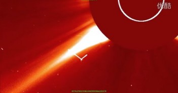 2016年2月22日太阳周围巨大的法杖形发光UFO