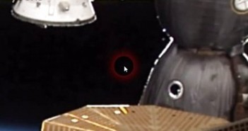 2016年2月5日国际空间站白色闪光UFO