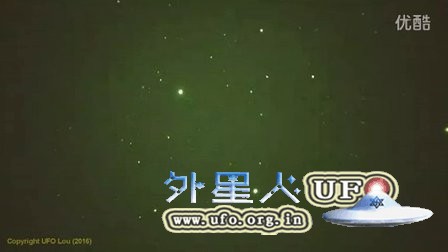 2016年1月12日夜空多个移动发光UFO的图片