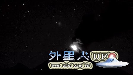 2016 1月3日墨西哥Colima 火山飞碟UFO - 外星人UFO真相_说飞碟探索ET外星人_揭秘不明飞行物之谜的网站 2016 1月3日墨西哥Colima 火山飞碟UFO - 外星人UFO真相_说飞碟探索ET外星人_揭秘不明飞行物之谜的网站