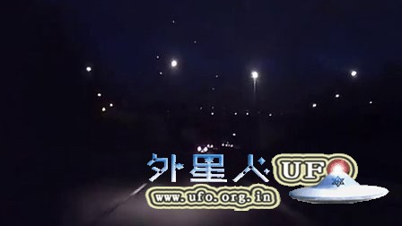 2016年3月23日英国格拉斯哥UFO舰队(6个)的图片 2016年3月23日英国格拉斯哥UFO舰队(6个)的图片