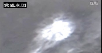 从月球基地飞出大量飞碟UFO