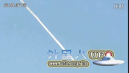 2016年4月5日加州奇异的飞机尾迹的图片
