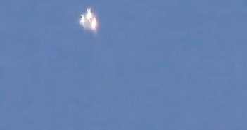 2016年4月12日彩色变色放大光团UFO