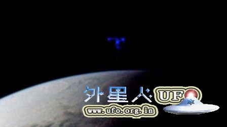 2016年4月NASA照片中巨大蓝色UFO在地球上空的图片 2016年4月NASA照片中巨大蓝色UFO在地球上空的图片