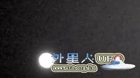 拍木星时拍到大量UFO的图片
