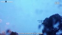 洛杉矶一场暴雨中出现的UFO
