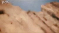 UFO母舰回收小飞碟的图片