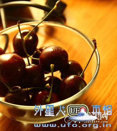 樱桃是女人的”补血果” 推荐9食谱 补血养颜的图片 第2张