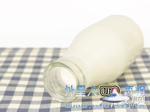 牛奶越浓越有营养? 喝牛奶 别陷入这10误区的图片 第2张