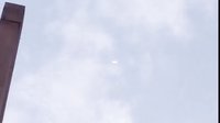 通体发红云中穿梭一点声音都没有,抬头发现绝对不是航拍,是UFO吗?的图片 通体发红云中穿梭一点声音都没有,抬头发现绝对不是航拍,是UFO吗?的图片