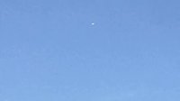 UFO，有俩，一个看不太清的图片