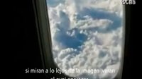 UFO在最后一分钟接近飞机，让目击者惊讶的图片