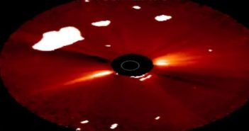 2016年9月4日大过太阳的云状发光UFO