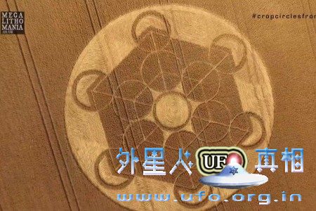 盘点2016年夏天神秘出现的23个英国麦田怪圈 - 外星人UFO真相_说飞碟探索ET外星人_揭秘不明飞行物之谜的网站 盘点2016年夏天神秘出现的23个英国麦田怪圈 - 外星人UFO真相_说飞碟探索ET外星人_揭秘不明飞行物之谜的网站