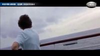海船上，天空发出声响，神秘UFO从面前飞过
