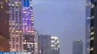 电视直播镜头中现身UFO  飞碟来抢镜？的图片