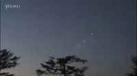 天空中出现不明发光物UFO  超科幻的图片